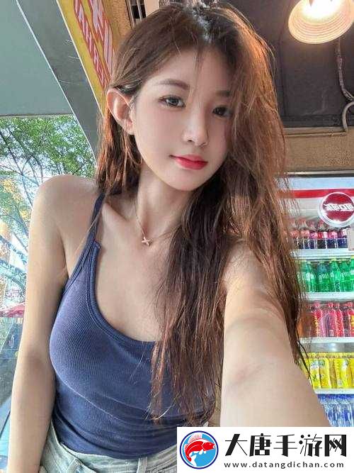 亚洲爱情岛自拍品质入口：探寻私密情感的私密空间